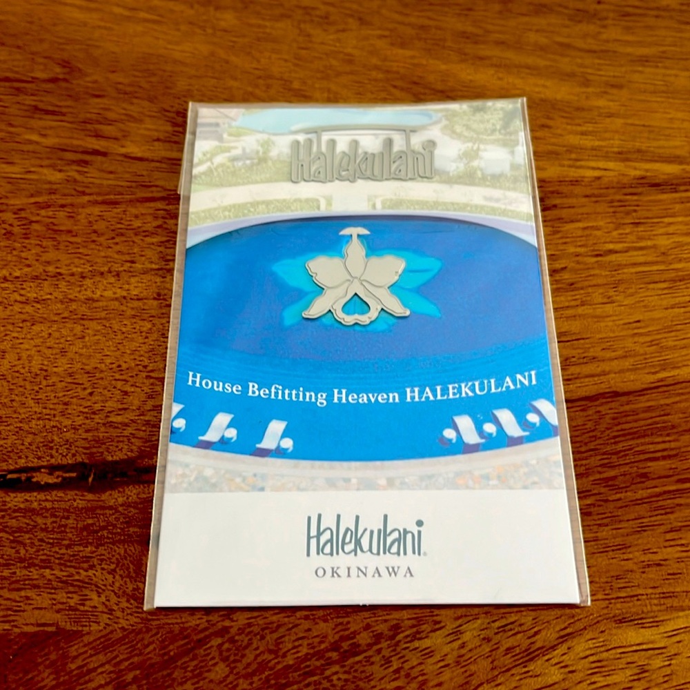 Halekulani Pin. NIB as shown